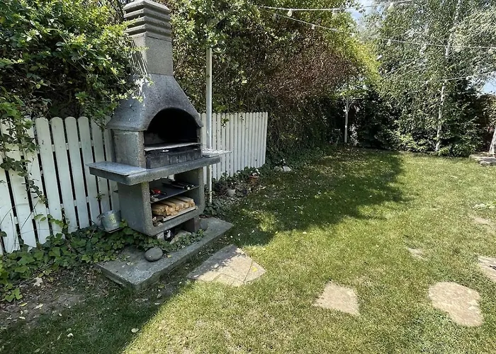 La Casuta - 500sqm Garden Theseaside شاليه Năvodari